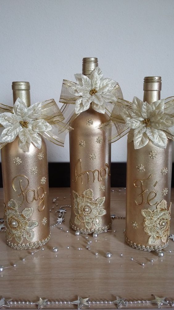 botellas pintadas de oro para usar en decoracion 6