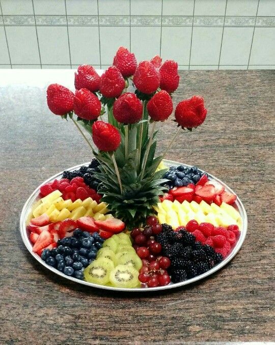 mesa de frutas decoradas 1
