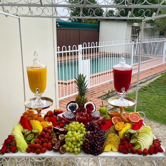 mesa de frutas decoradas 7