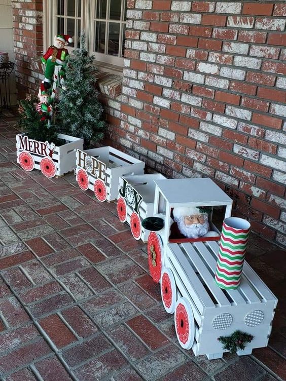 trenes navidenos hechos con cajas de madera 4